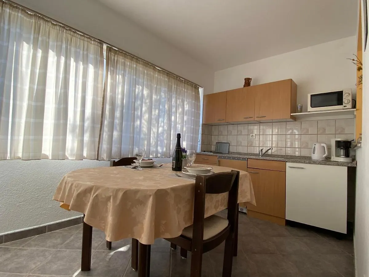 Guest House Dijana Krk Town