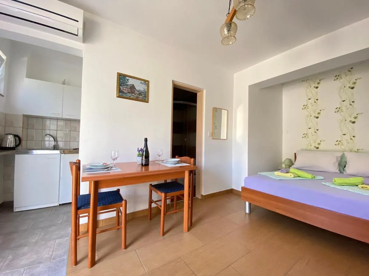 Guest House Dijana Krk Town